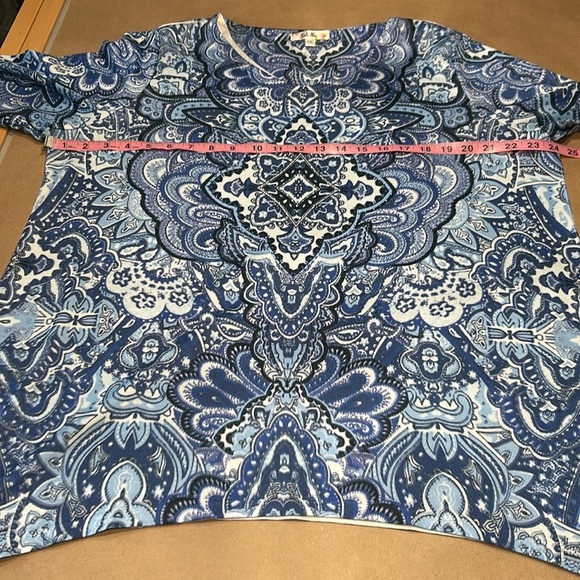 Soleillee Blue Print w/Sequins Vneck Hi Lo Tunic Sz 1X - Picture 7 of 12